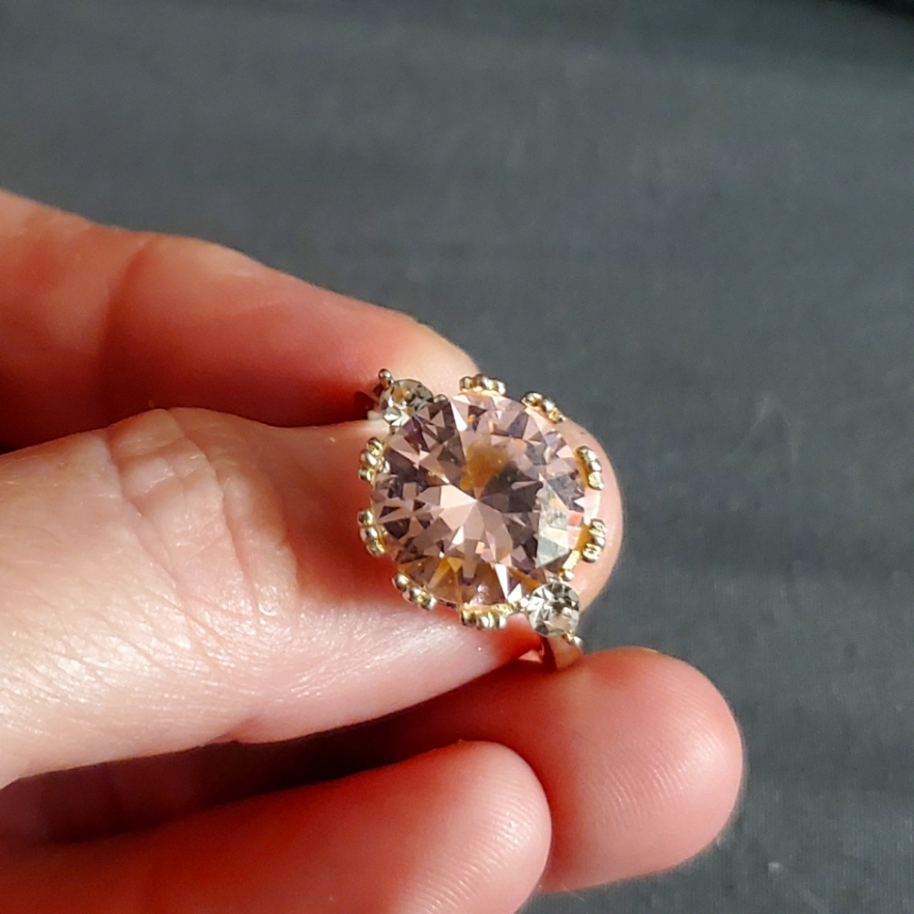Ring - Picture 6 of 6